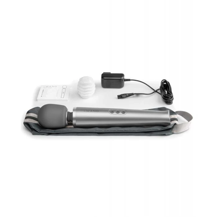 Le Wand Vibrating Powerful Rechargeable Massager Wand - Image 3